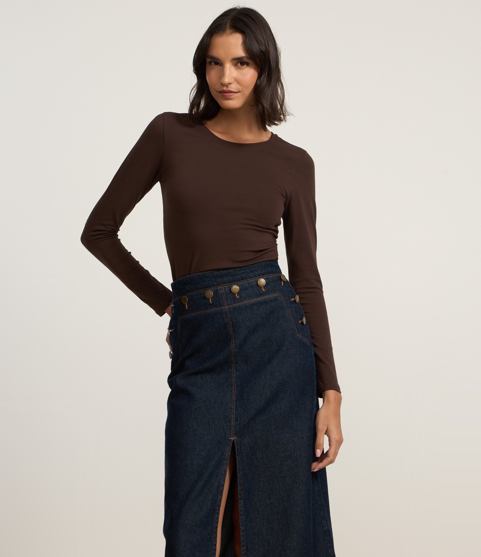 Saia Midi em Jeans com Fenda e Botões no Cós Azul 2