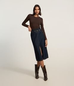 Saia Midi em Jeans com Fenda e Botões no Cós