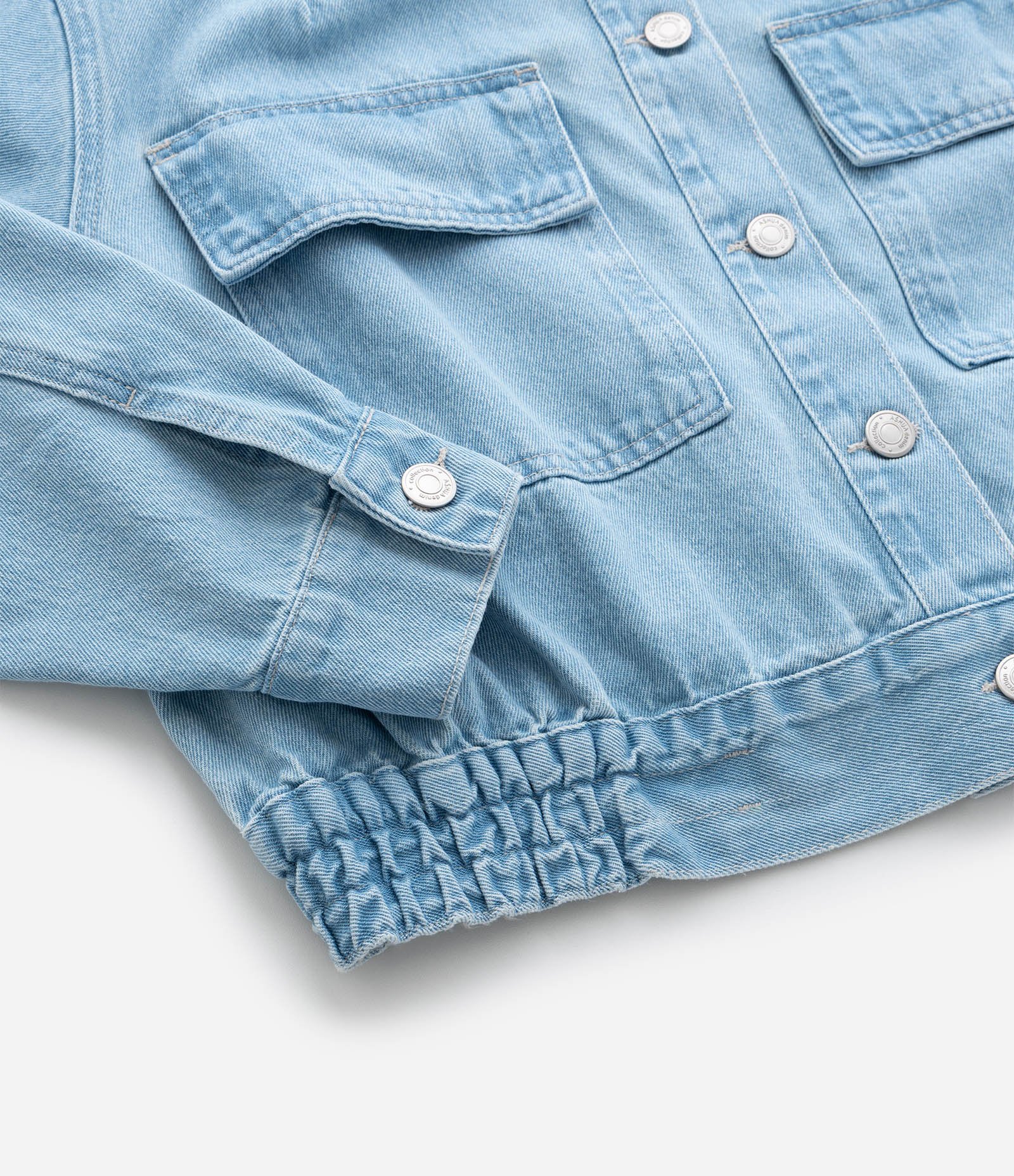 Jaqueta em Jeans com Cós no Elástico Curve & Plus Size Azul 8