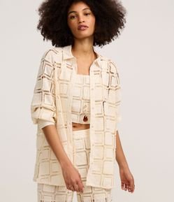 Camisa em Laise Quadriculado com Botões Forrados