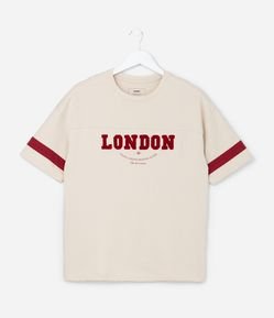 Camiseta Infantil em Chenile com Bordado Lettering -  Tam 5 A 14 Anos