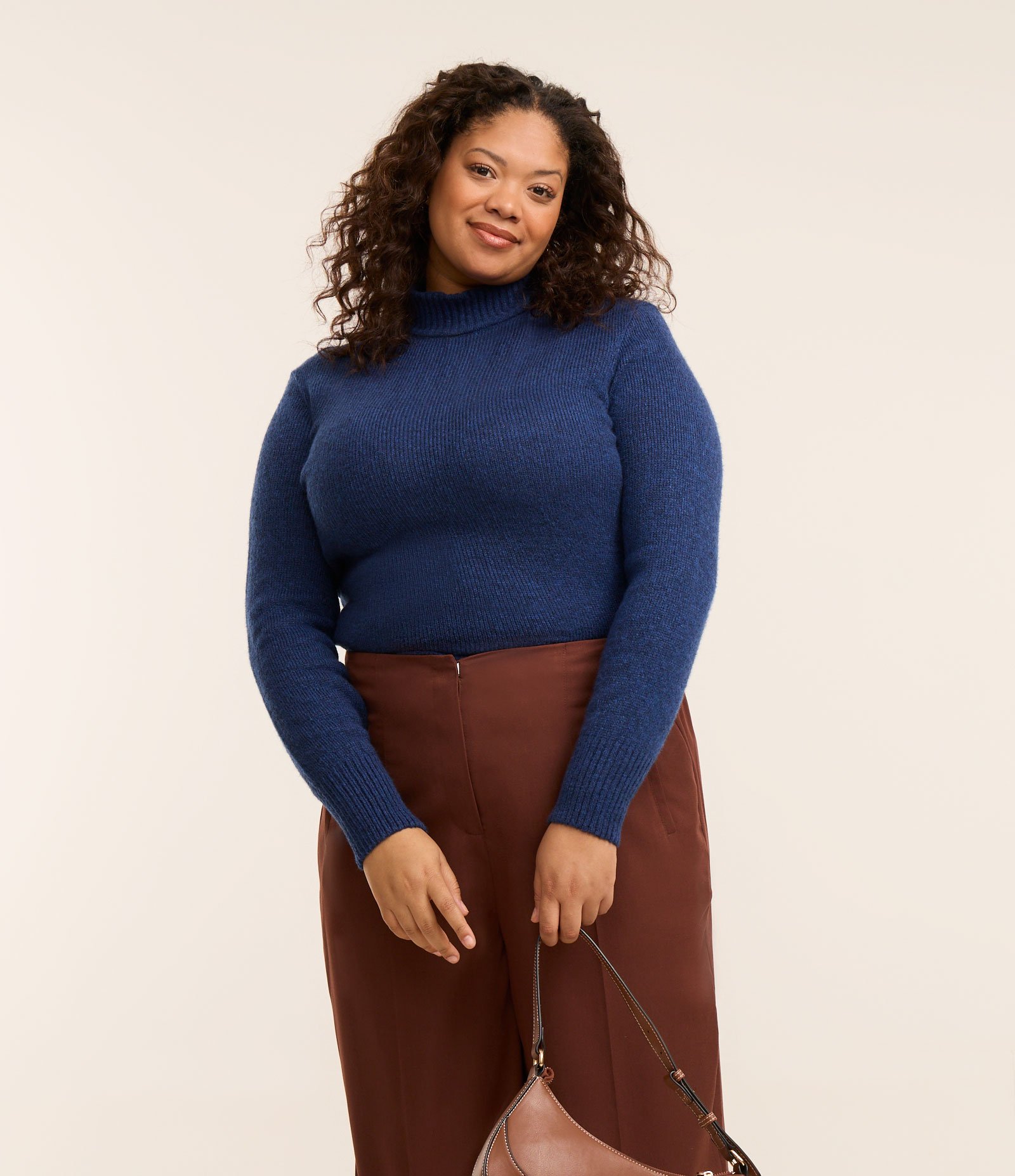 Suéter em Tricô com Gola Alta e Manga Bufante Curve & Plus Size Azul 1