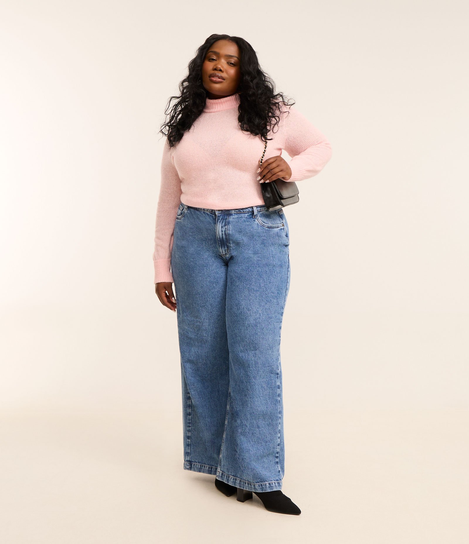 Suéter em Tricô com Gola Alta e Manga Bufante Curve & Plus Size Rosa 2
