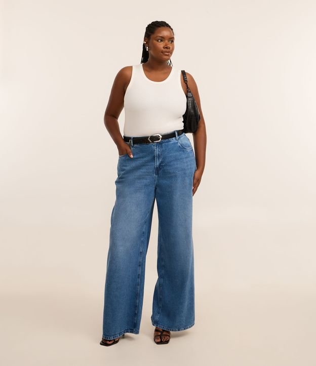 Calça Wide Leg em Sarja com Fenda na Barra Curve & Plus Size