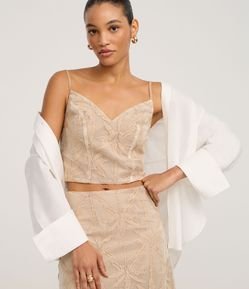 Blusa em Laise com Ponto Aberto e Bordado Folhagem