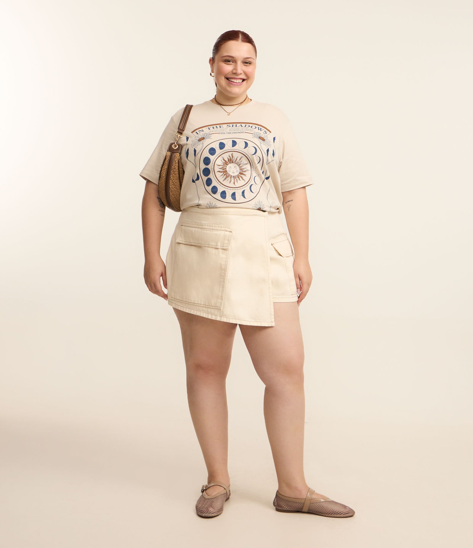 Short Saia em Sarja com Bolso Cargo Curve & Plus Size Bege 1