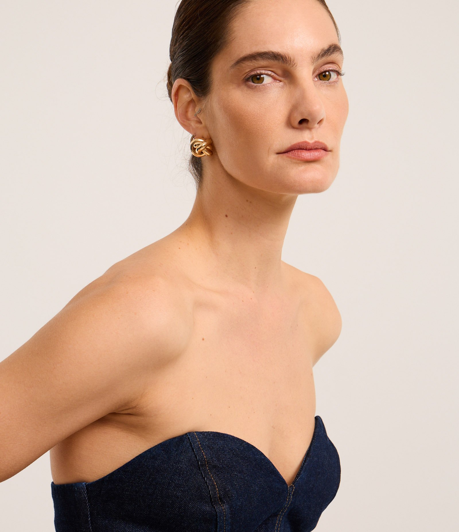 Blusa Peplum em Jeans com Decote Coração Azul 4