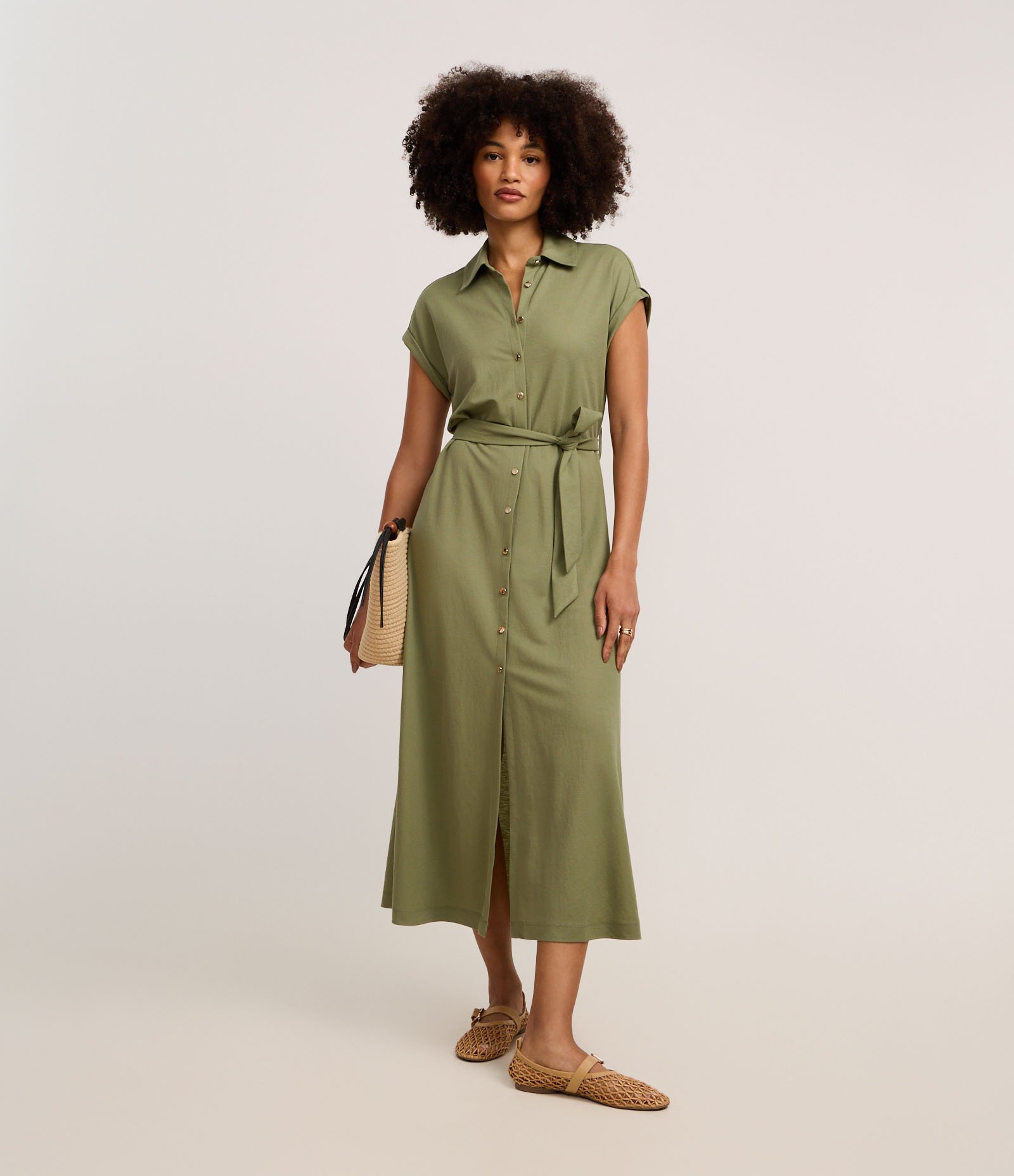 Vestido Chemise New Midi em Orly com Amarração Verde Oliva 2