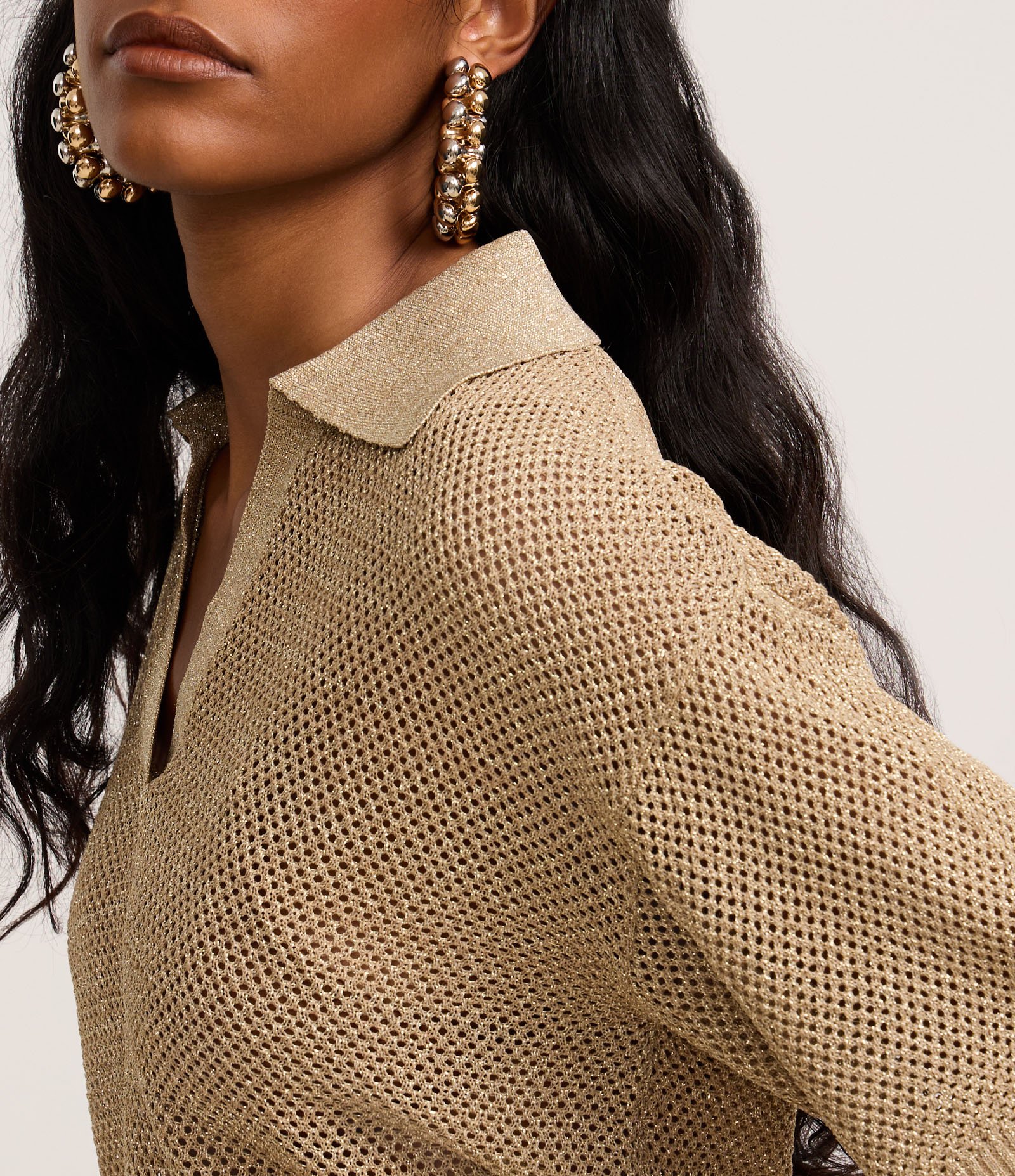 Blusa em Tricô com Gola Polo e Fio Metalizado Dourado 5