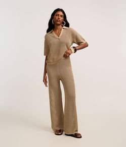 Calça Reta em Tricô com Ponto Aberto e Fio Metalizado