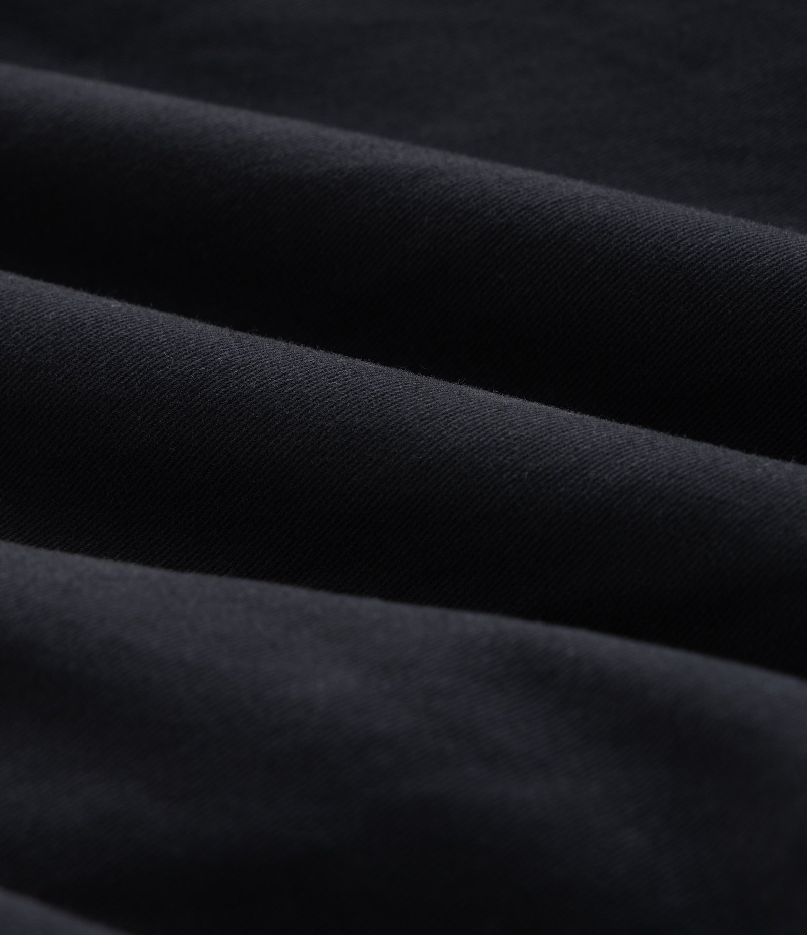 Bermuda em Algodão com Cós Elástico e Bolsos Cargo Preto 3