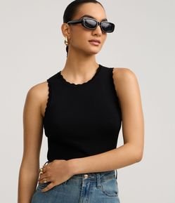 Blusa em Tricô com Efeito Nuvem na Gola e Cava