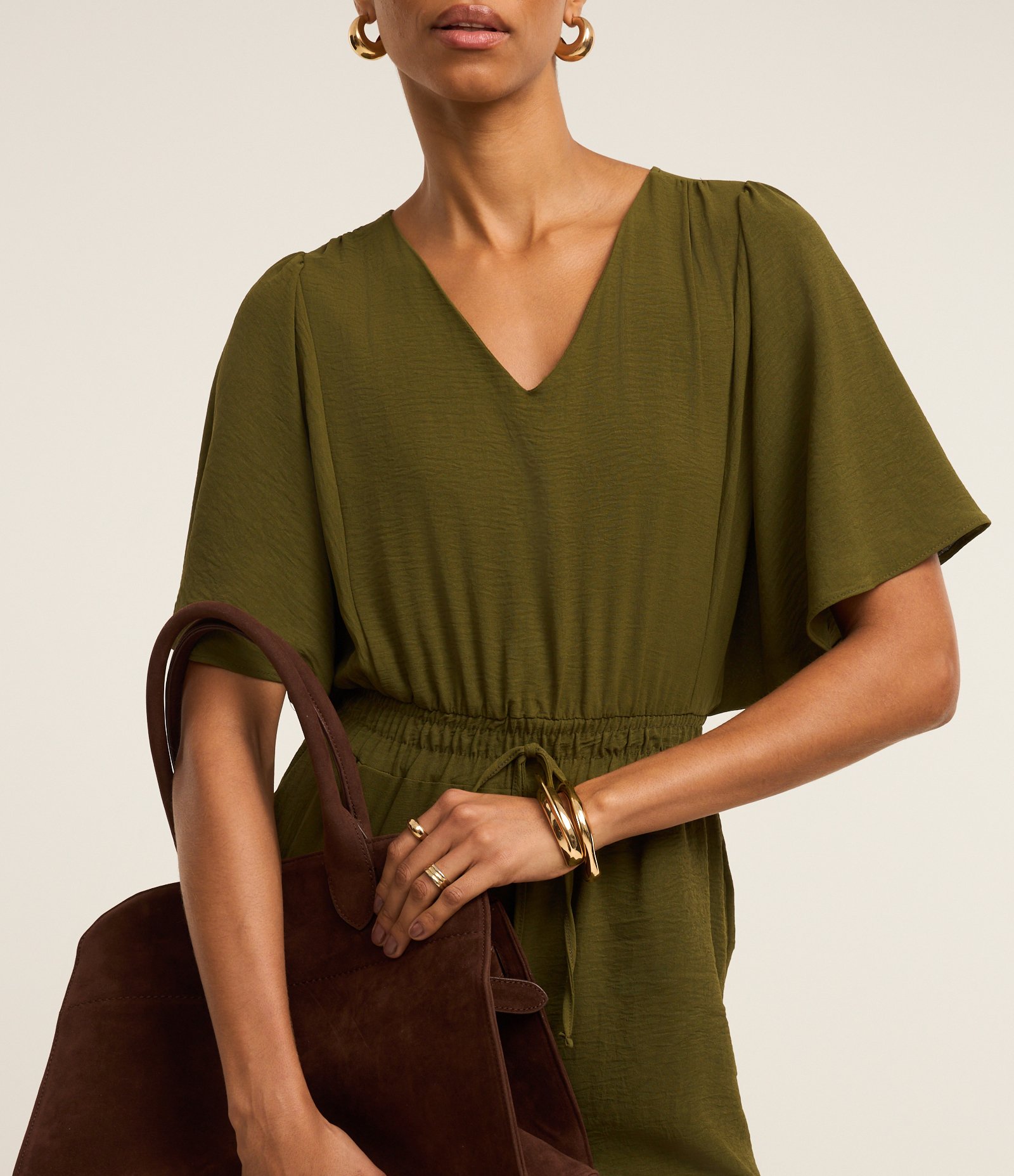 Macacão Longo em Crepe Airflow com Amarração na Cintura Verde 3