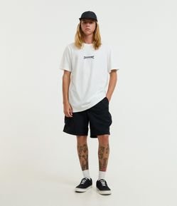 Bermuda Cargo Lisa em Tecido Tecnológico