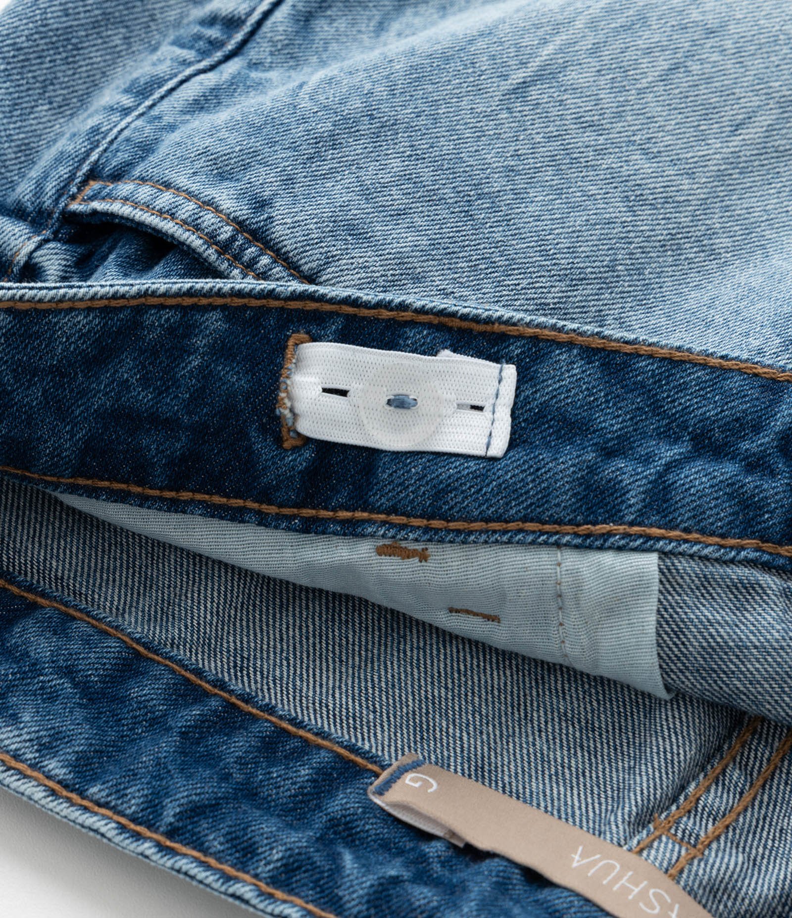 Saia Curta em Jeans com Barra a Fio Curve & Plus Size Azul 3