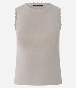 Blusa em Tricô com Fios Metalizados e Relevos na Gola