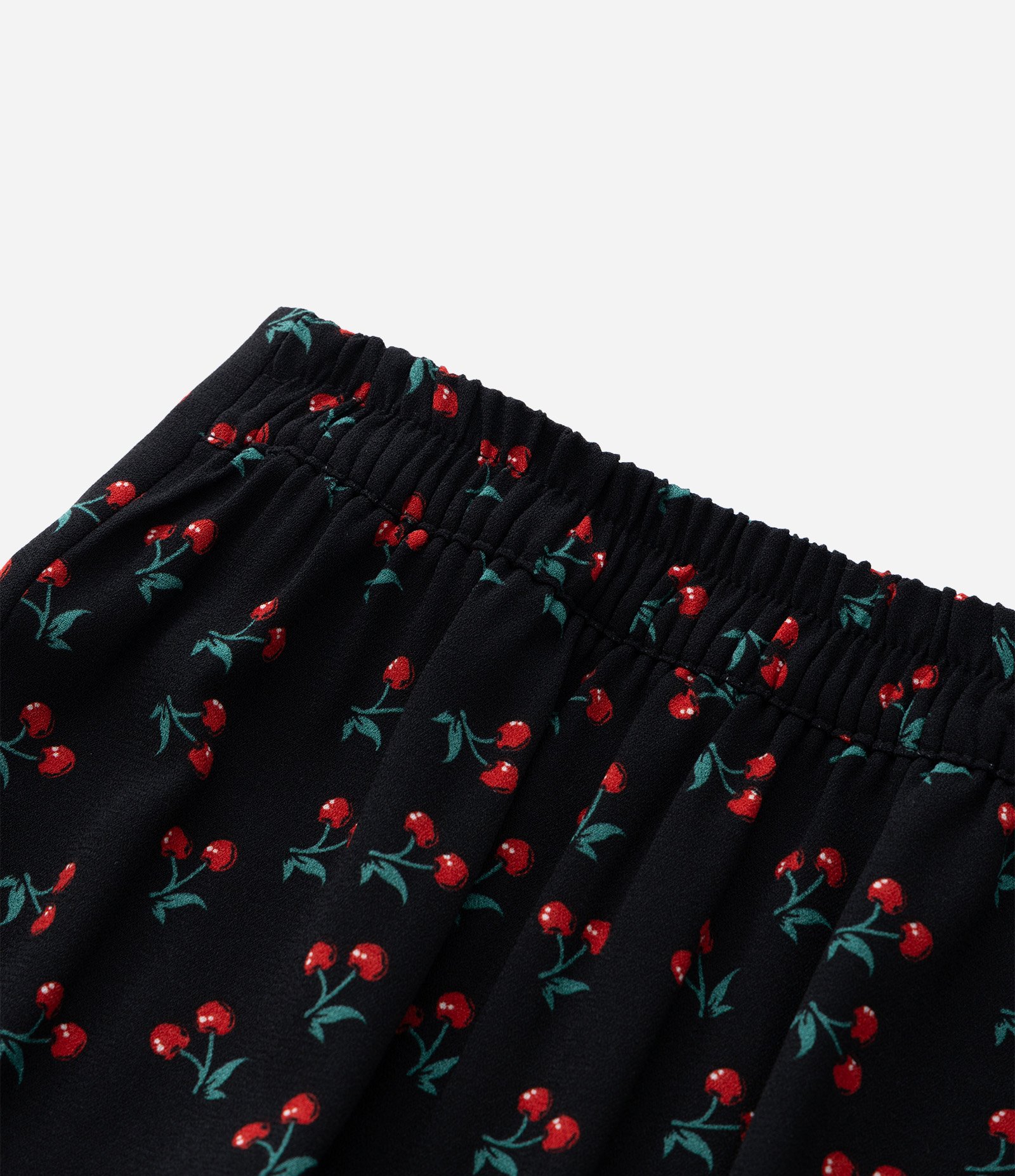 Saia Midi em Crepe com Cerejinhas e Fenda Curve & Plus Size Preto 8