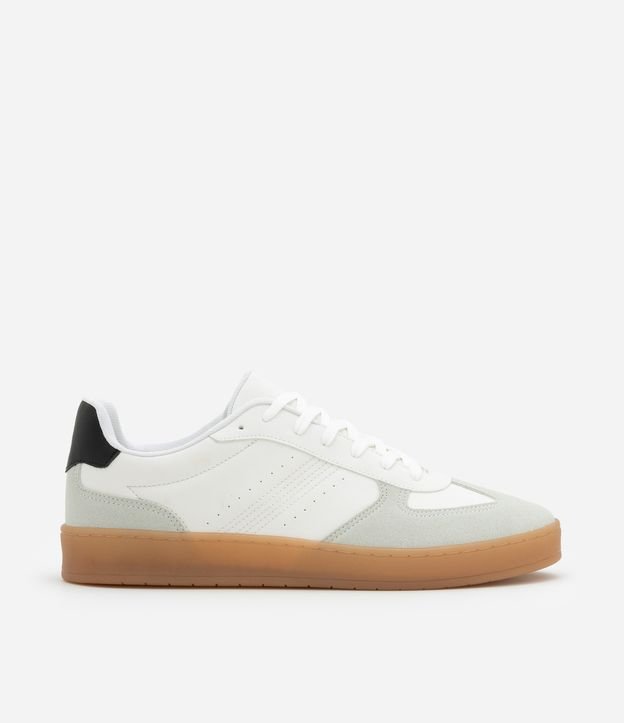 Tênis Court Sintético com Recortes Efeito Camurça   e Sola Latex