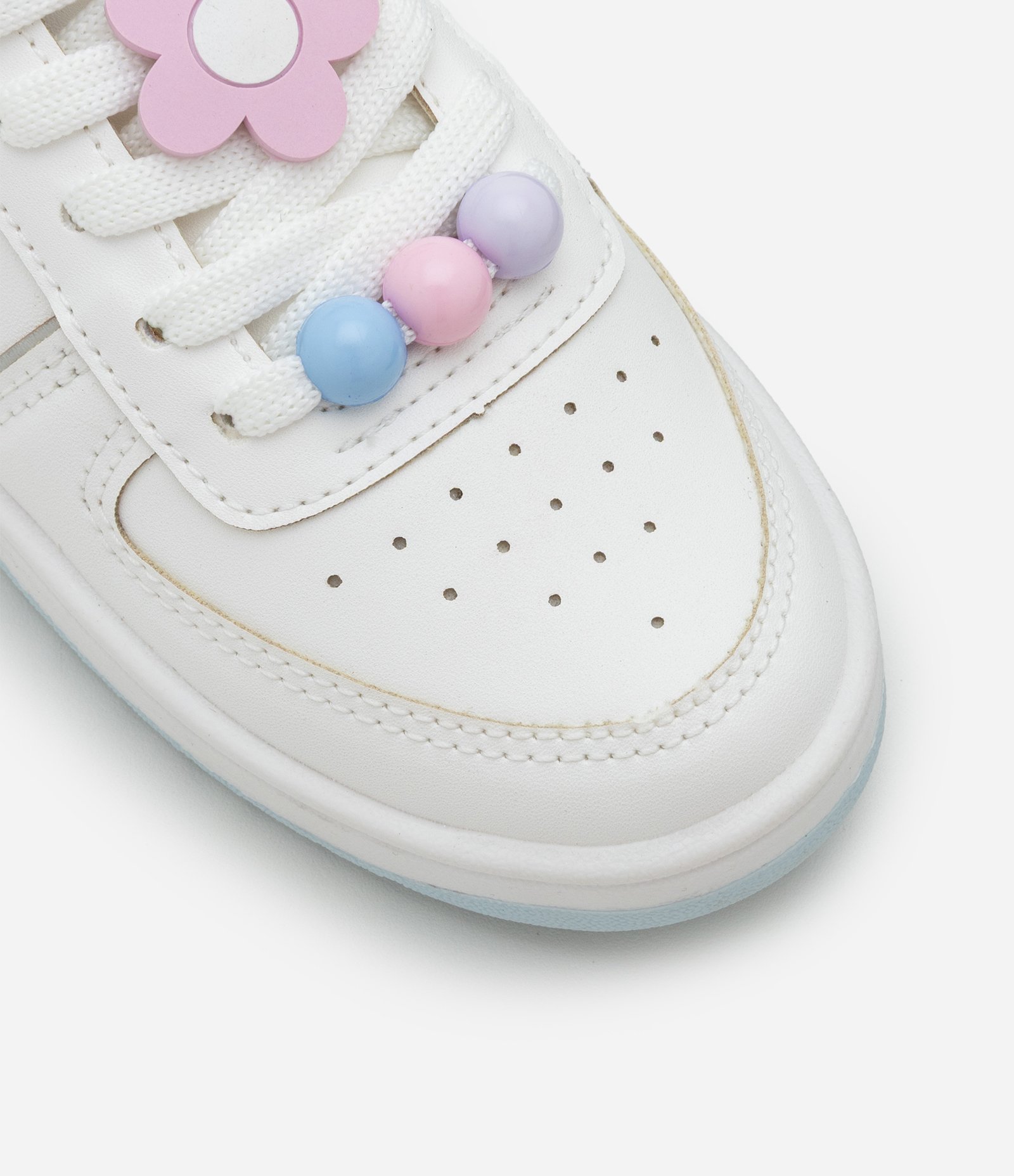 Tênis Infantil com Patch de Flor e Bolinhas - Tam 28 ao 34 Branco 4