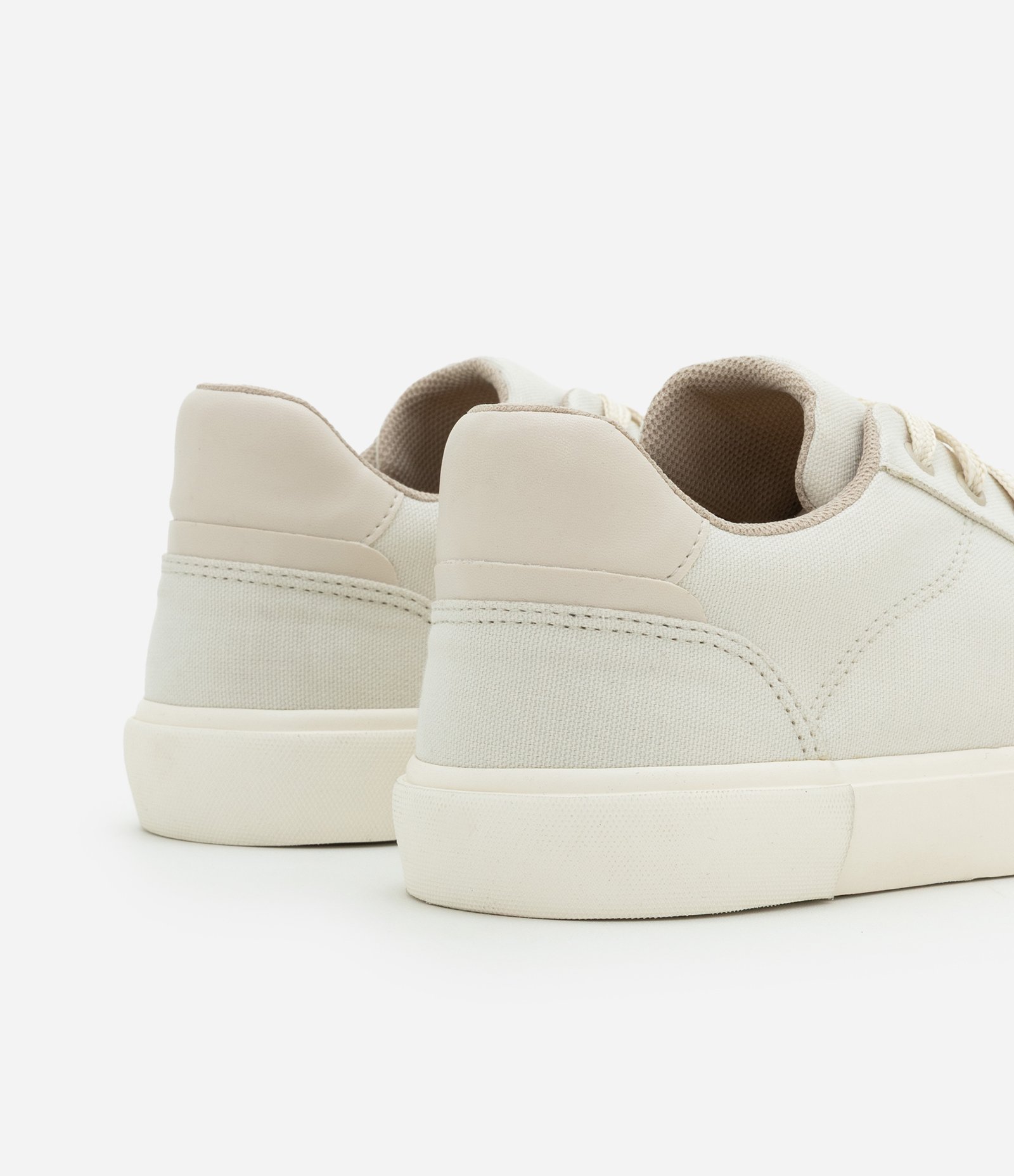 Tênis Casual em Lona com Cadarço Off White 5