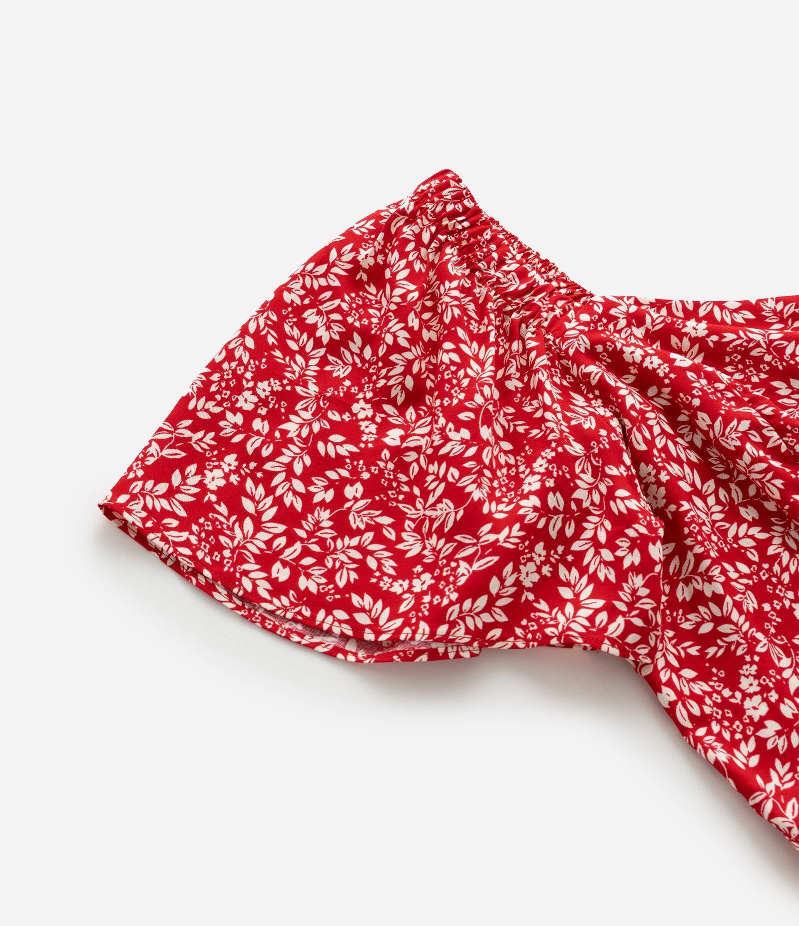 Macaquinho de Viscose com Estampa Liberty e Amarração no Busto Curve & Plus Size Vermelho 11