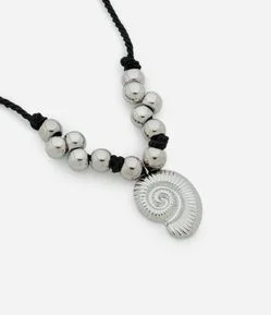 Maxi Colar com Cordão com Nó Esferas e Pingente de Caramujo