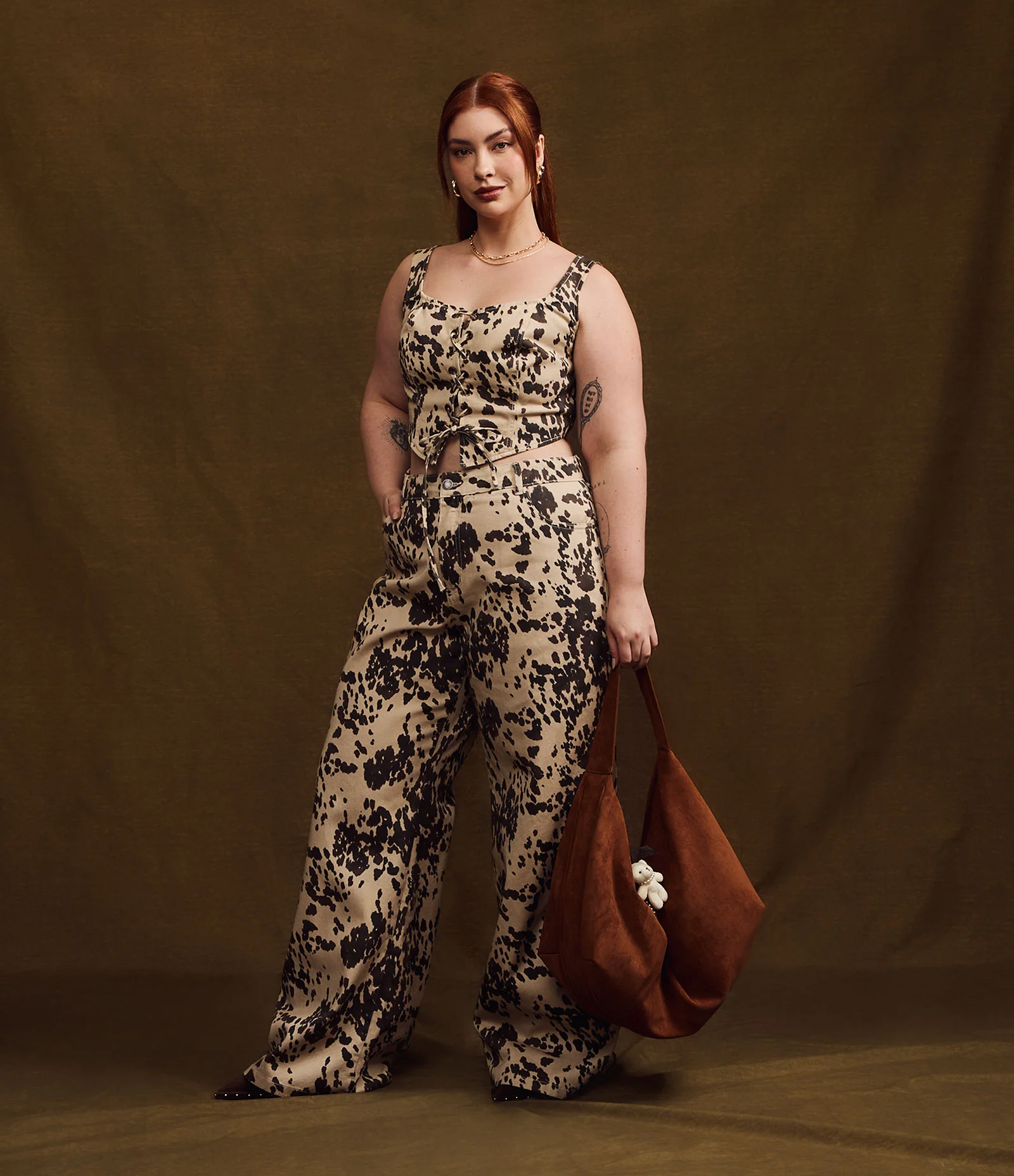 Calça Wide Leg em Sarja com Estampa de Animal Print Vaca Curve & Plus Size Bege 1