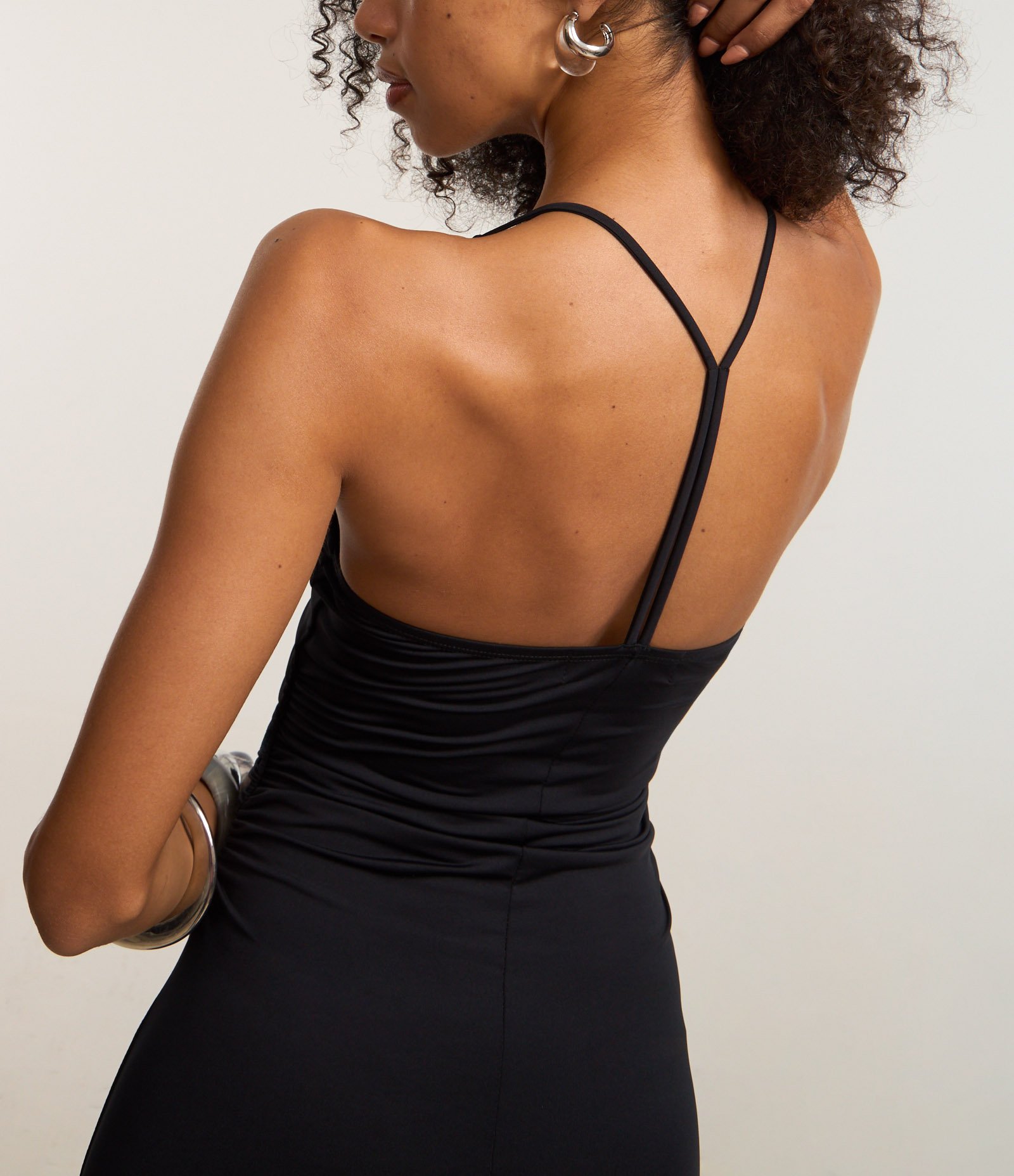 Vestido New Midi Justinho em Microfibra com Gola Halter Preto 5