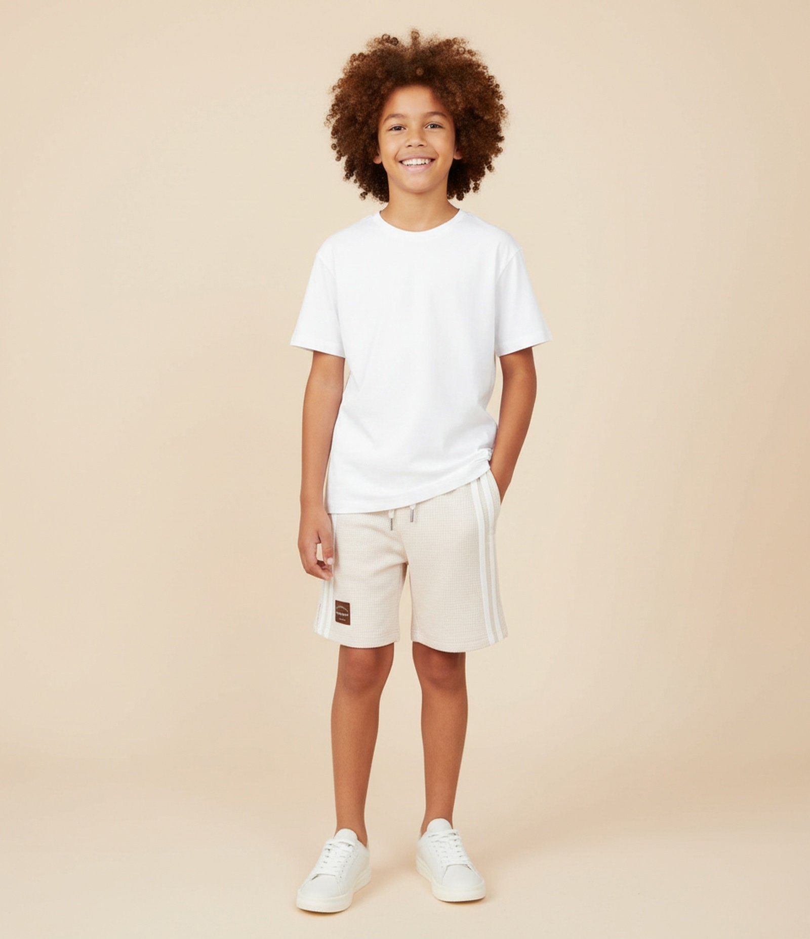 Bermuda Infantil em Moletom com Listras Laterais e Texturizada - Tam 5 a 14 Anos Bege 1