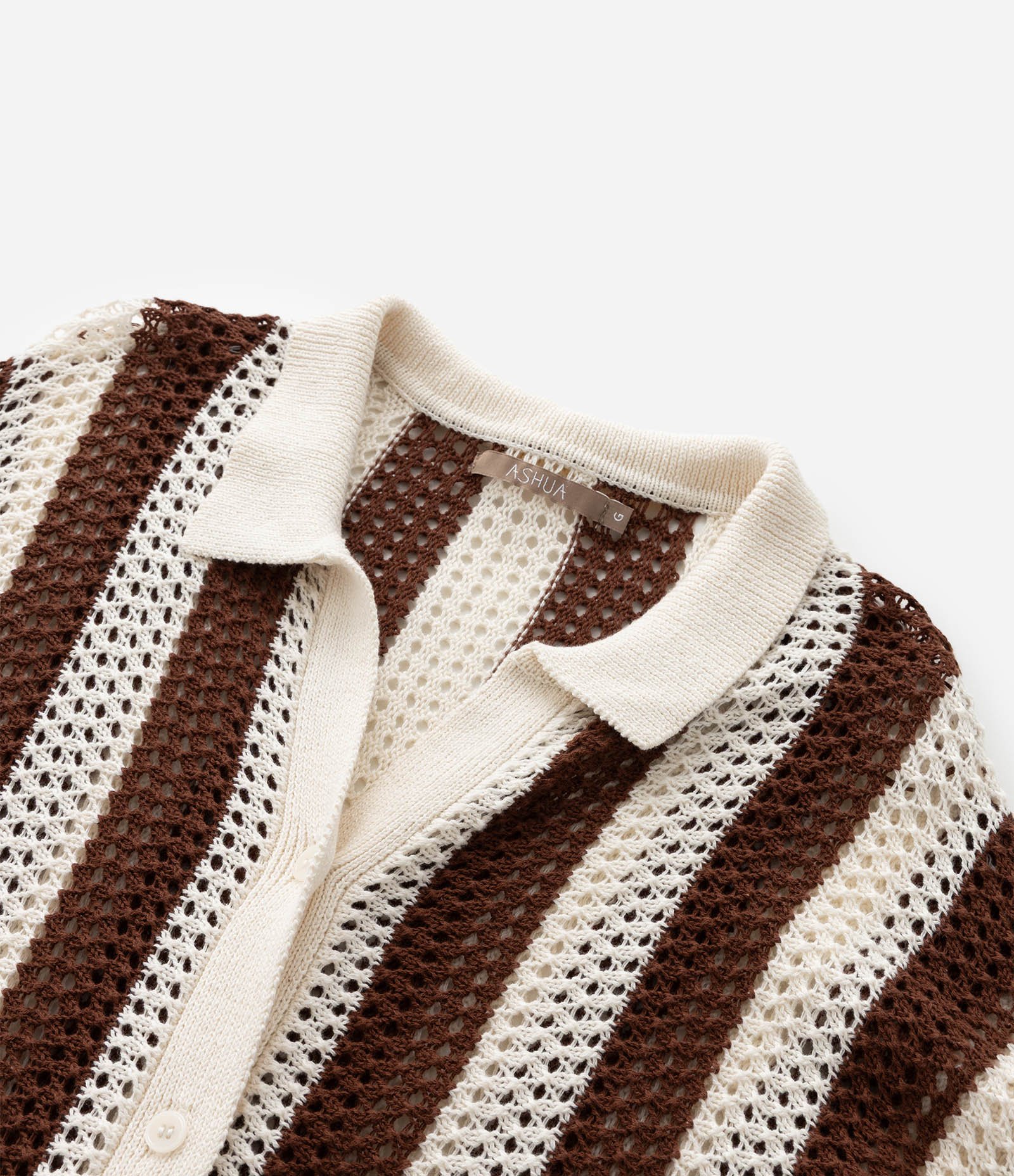 Camisa em Tricô Listrado Curve & Plus Size Marrom/Off White 4