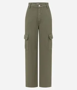 Calça Reta Comfort em Sarja com Bolsos Cargo