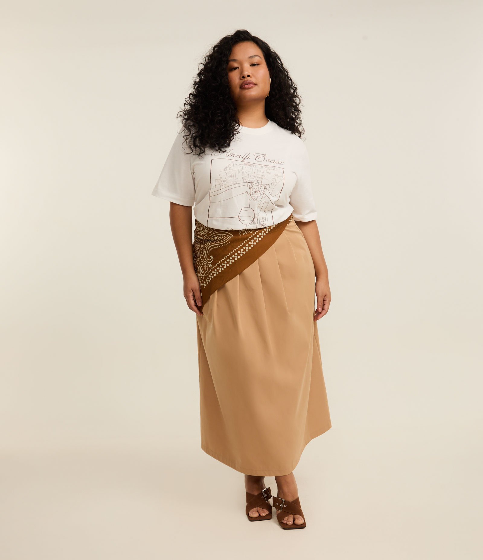 Lenço Flanela com Estampa Paisley Curve & Plus Size Marrom 2