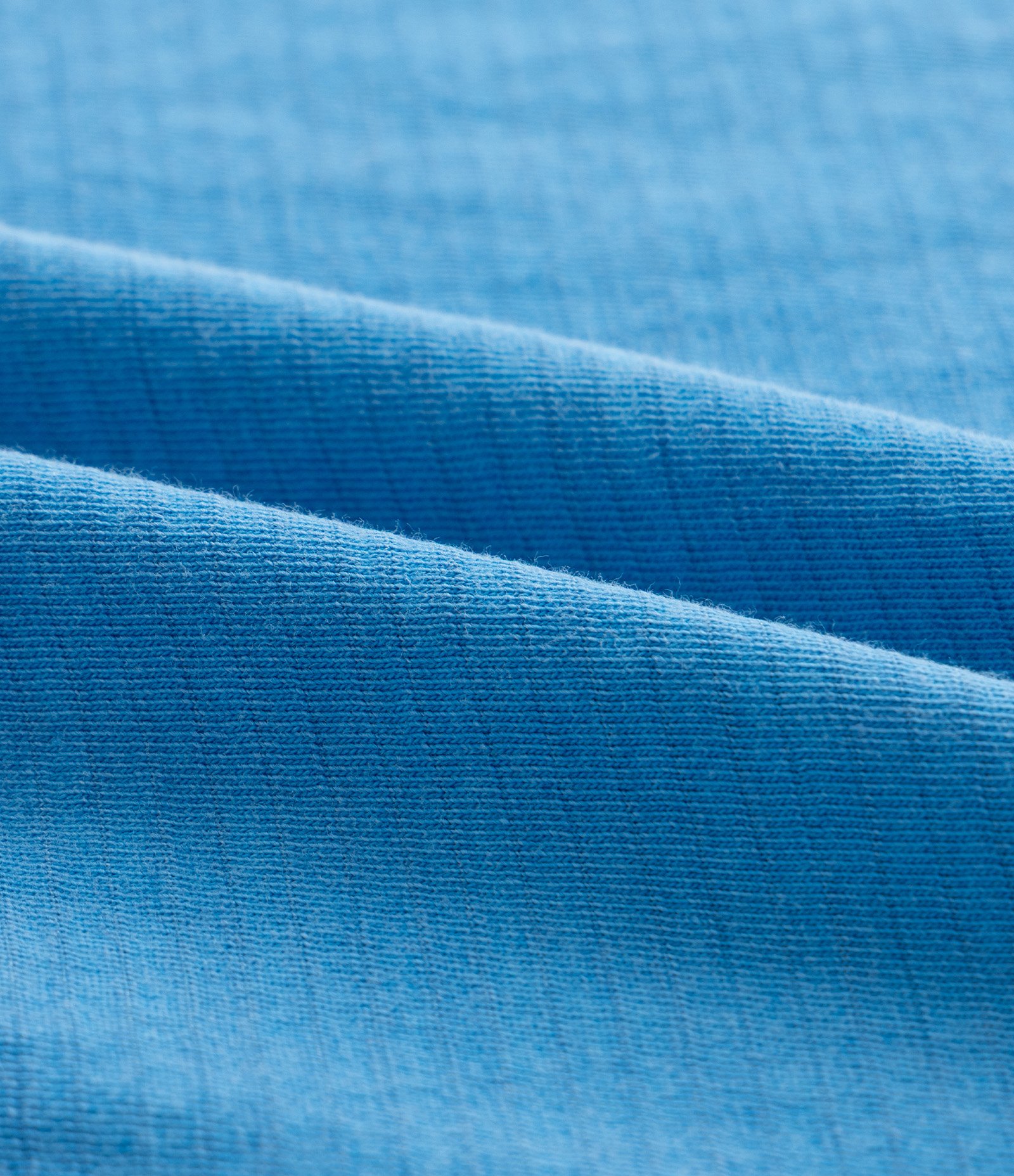 Blusa em Algodão com Bordado de Abacaxi e Manga Dobrada Curve & Plus Size Azul 3