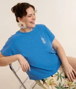 Blusa em Algodão com Bordado de Abacaxi e Manga Dobrada Curve & Plus Size