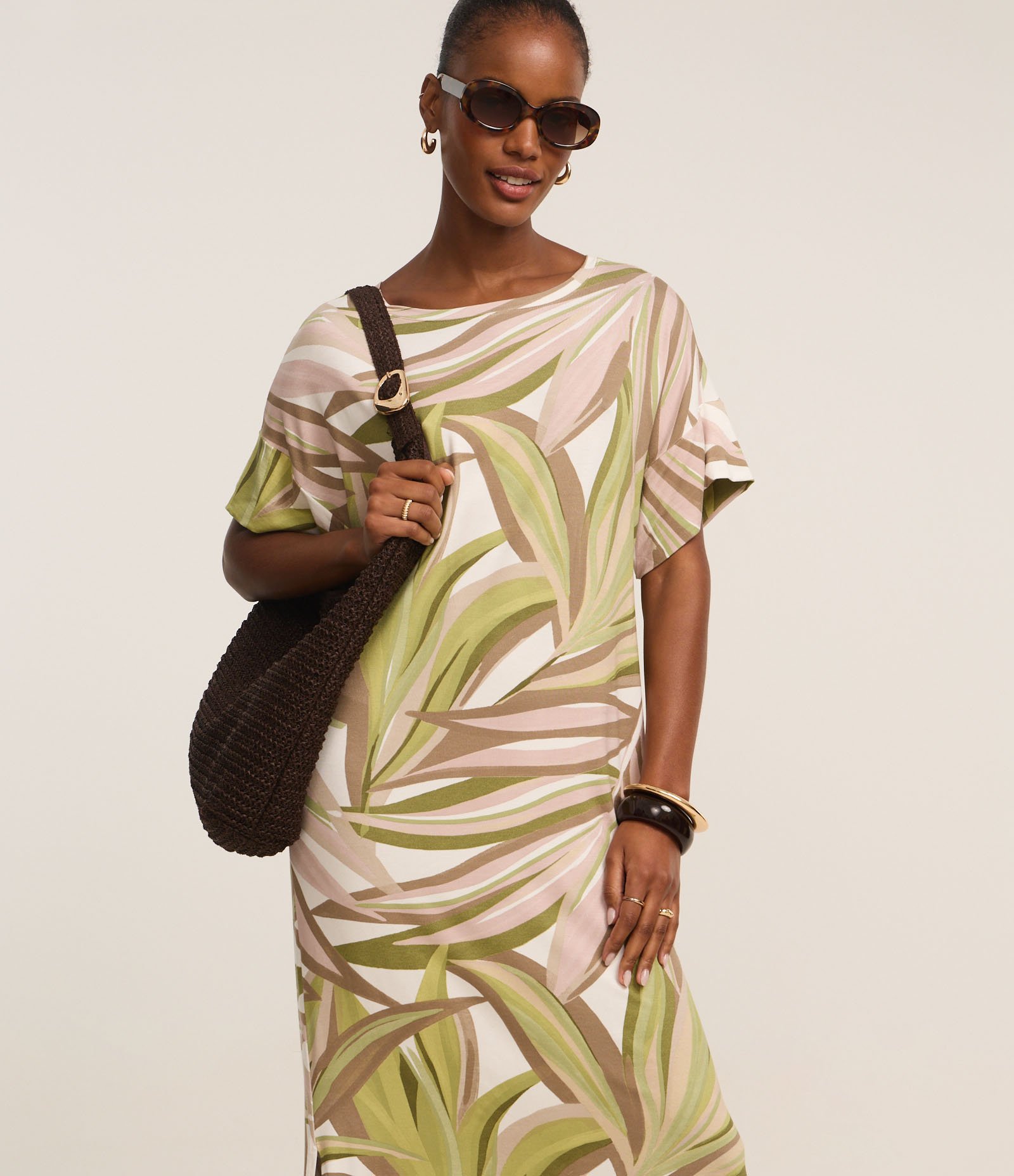 Vestido Reto Midi em Viscolycra com Estampa Folhagem Marrom/Verde/Bege/Branco 2
