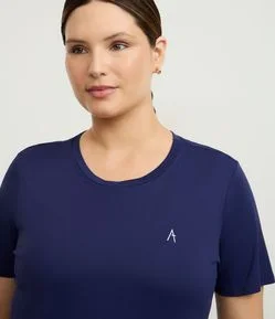 Camiseta Esportiva com Tecnologia Dry Curve & Plus Size