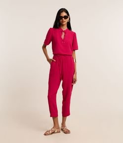 Calça Cenoura com Cintura Alta e Amarração