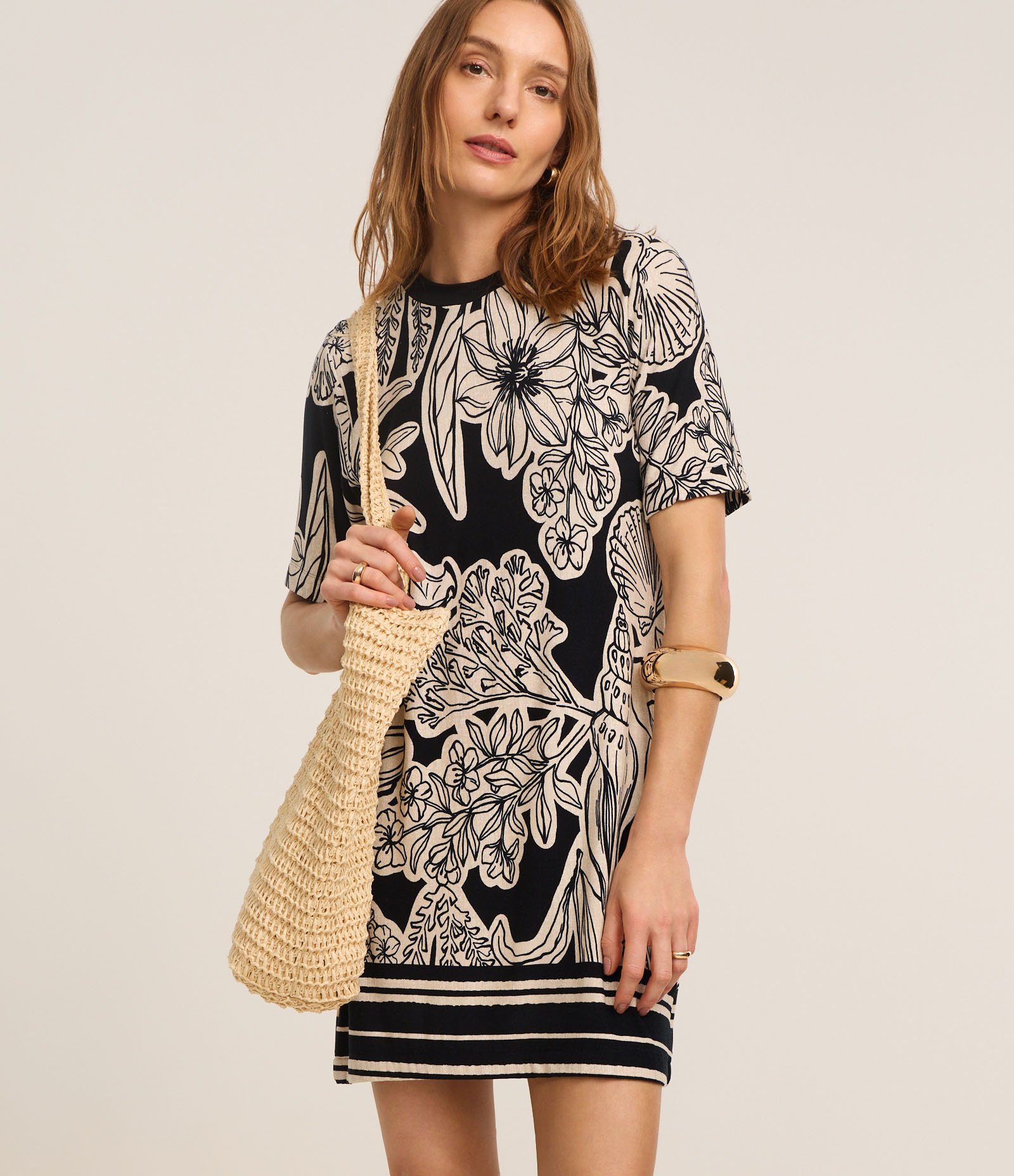 Vestido Curto em Viscose com Estampa Folhagem Preto/Off White 2