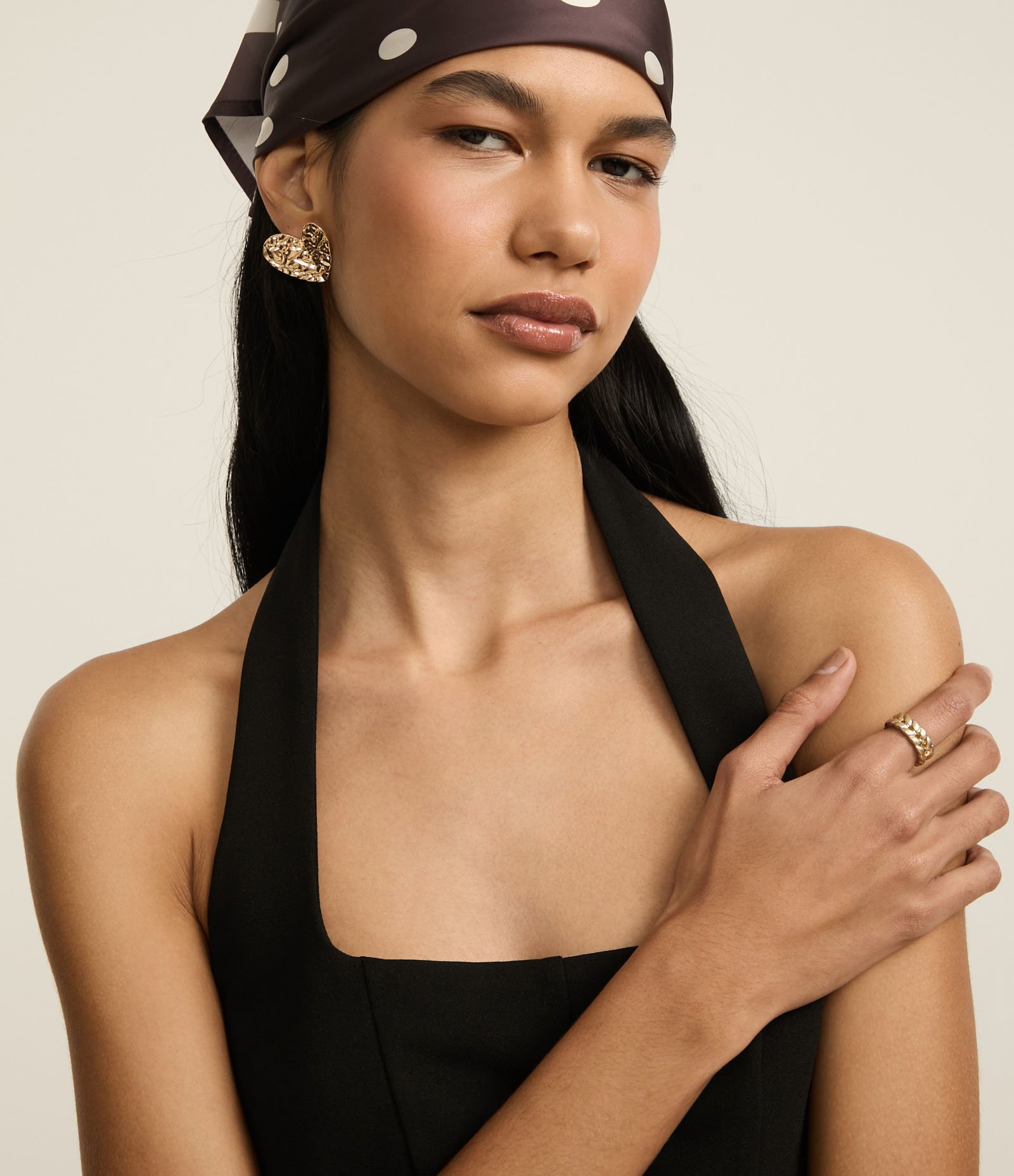 Blusa Frente Única Curta em Crepe com Decote Quadrado Preto 4