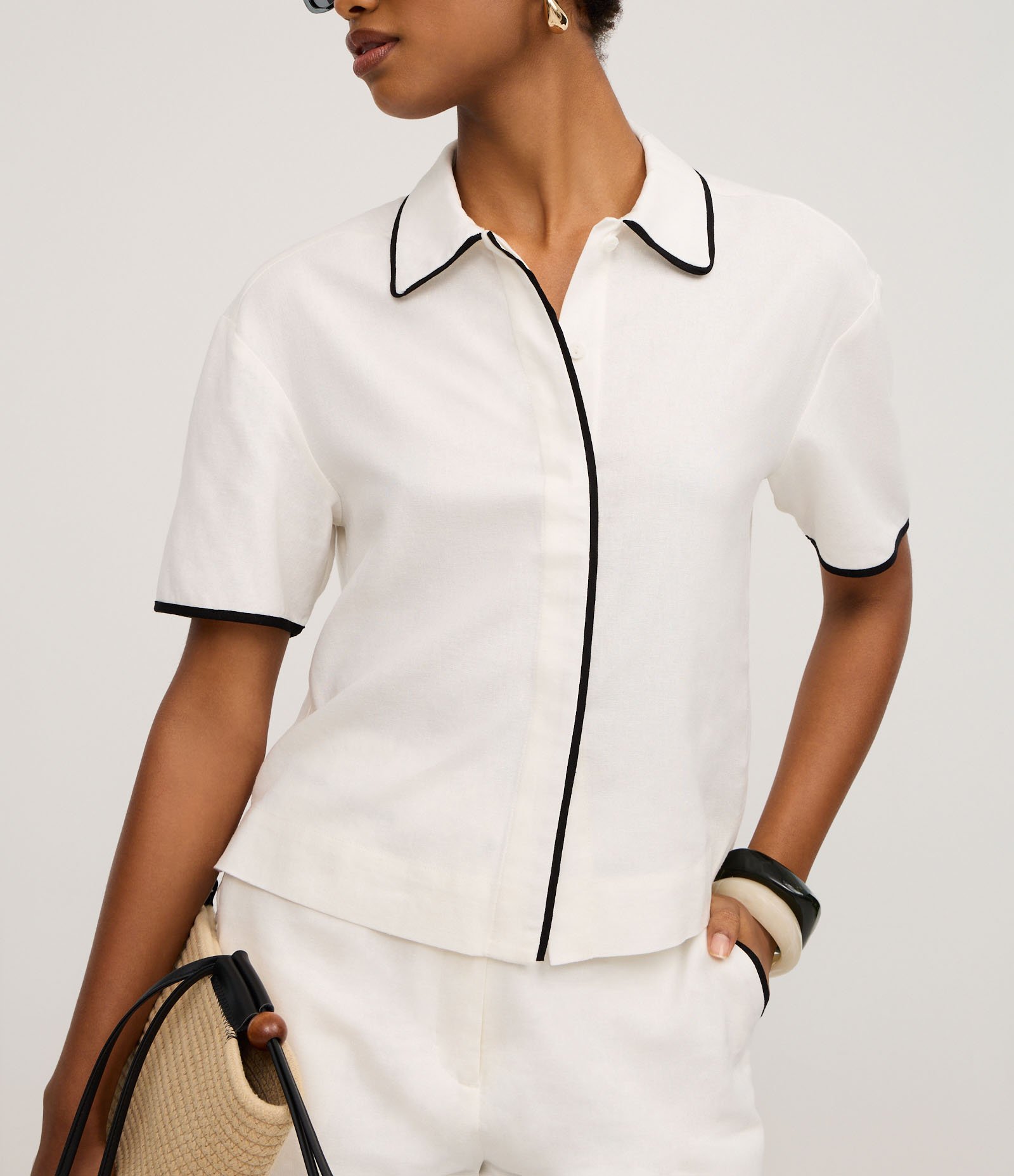 Camisa em Viscolinho com Vista Oculta e Viés Contrastante Branco 4