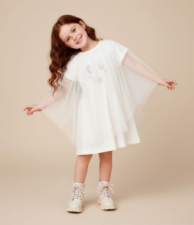 Cor: Branco | Tamanho: 03