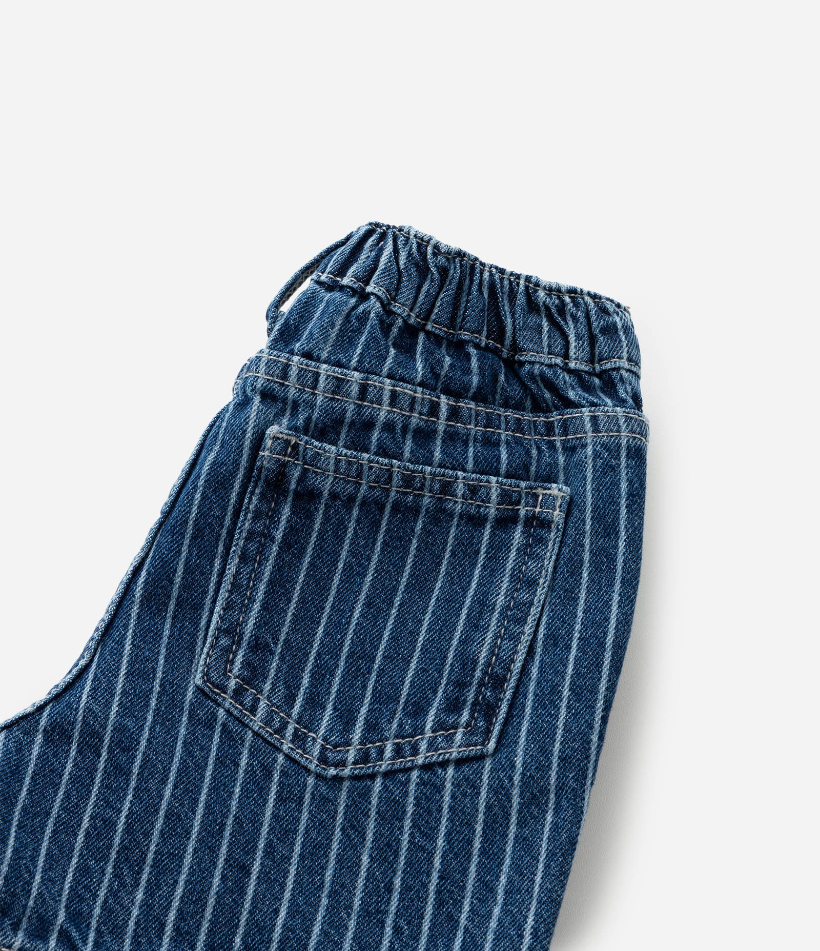 Short Infantil em Jeans com Risca de Giz - Tam 1 a 6 Anos Azul 6