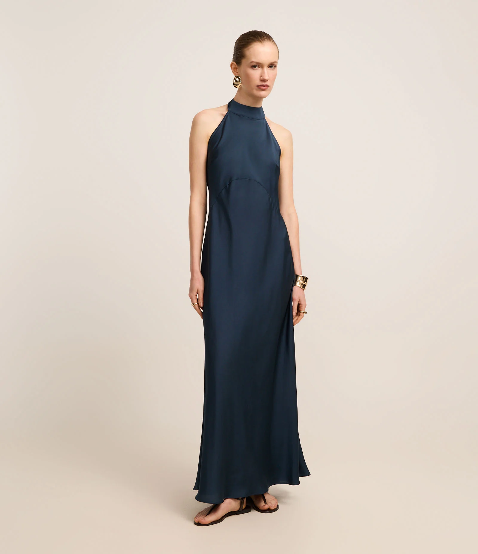 Vestido Longo em Cetim com Amarração no Pescoço Azul 1