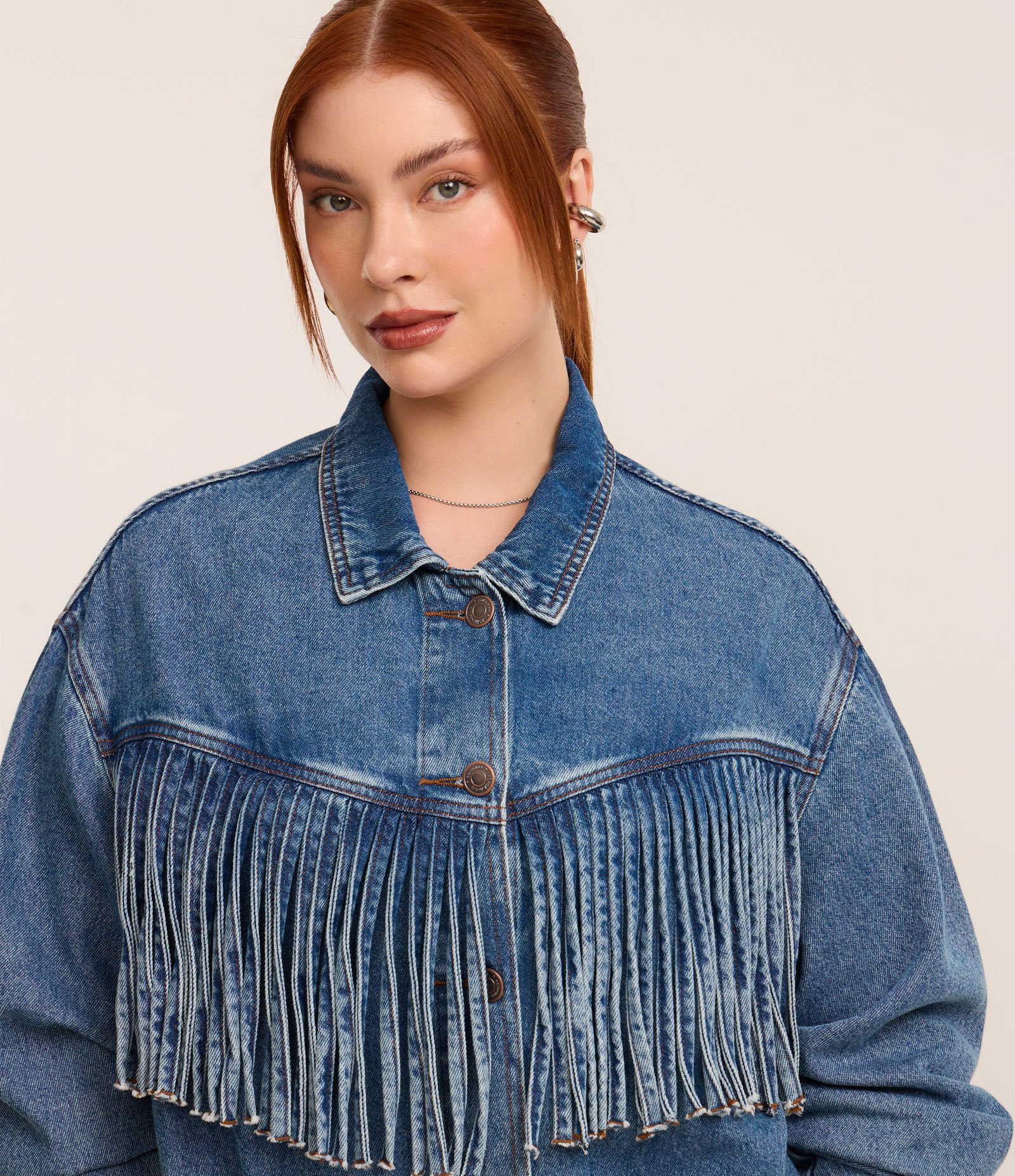Jaqueta Western em Jeans com Franjas Curve & Plus Size Médio 7