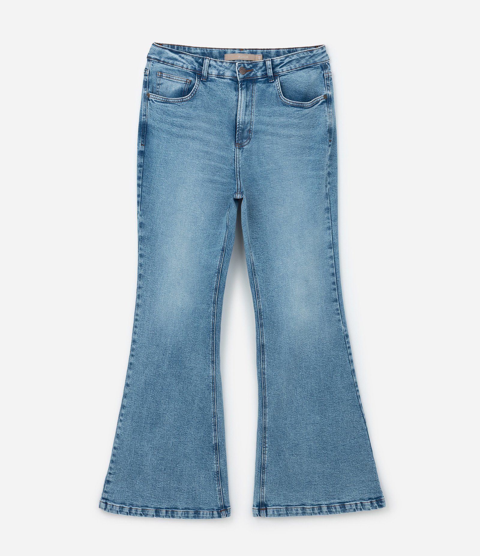 Calça Flare em Jeans com Bolsos Detalhados Curve & Plus Size Azul 8
