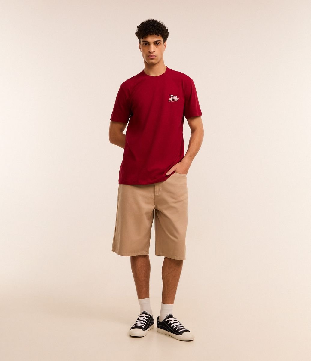 Bermuda Baggy Relaxed em Sarja com Pespontos Contrastantes Marrom