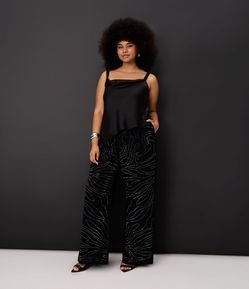 Calça Wide Leg em Sarja com Brilhos Frontais Curve & Plus Size
