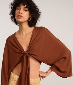 Blusa Cropped em Viscose Twill com Amarração e Manga Ampla