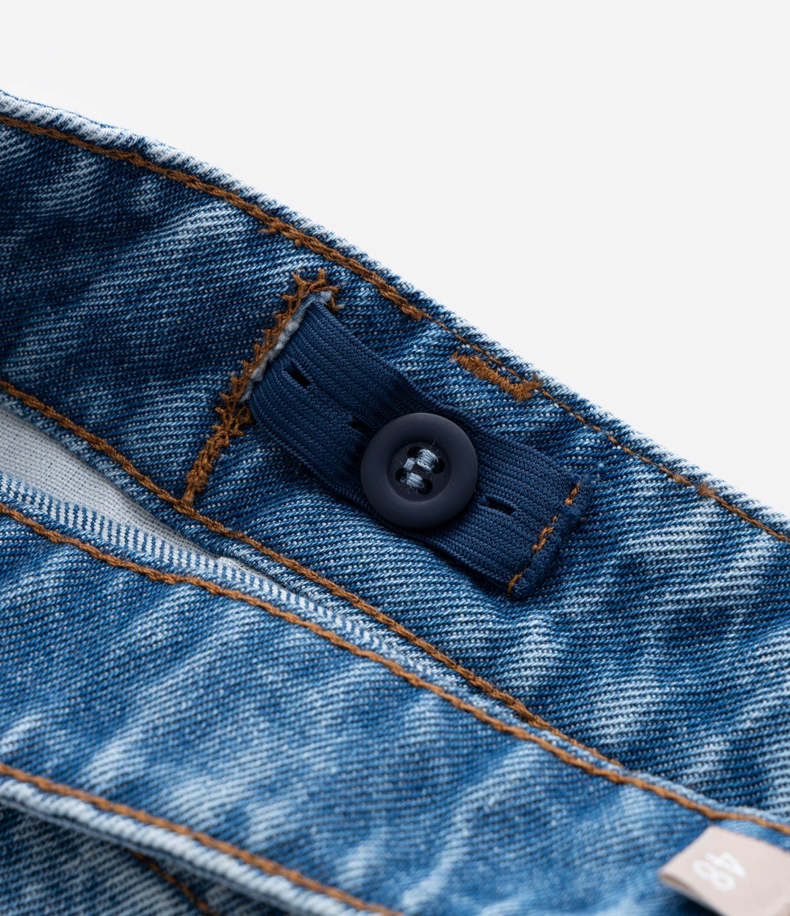 Short Mom com Bordado de Margarina Curve & Plus Size Azul 8