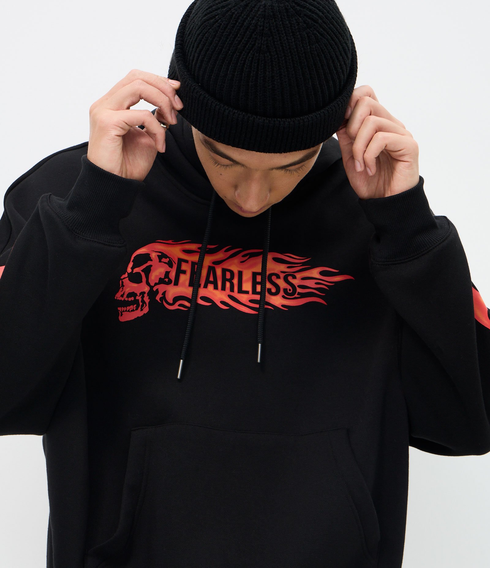 Casaco Oversized em Moletom com Capuz e Estampa Lettering chamas Preto 1